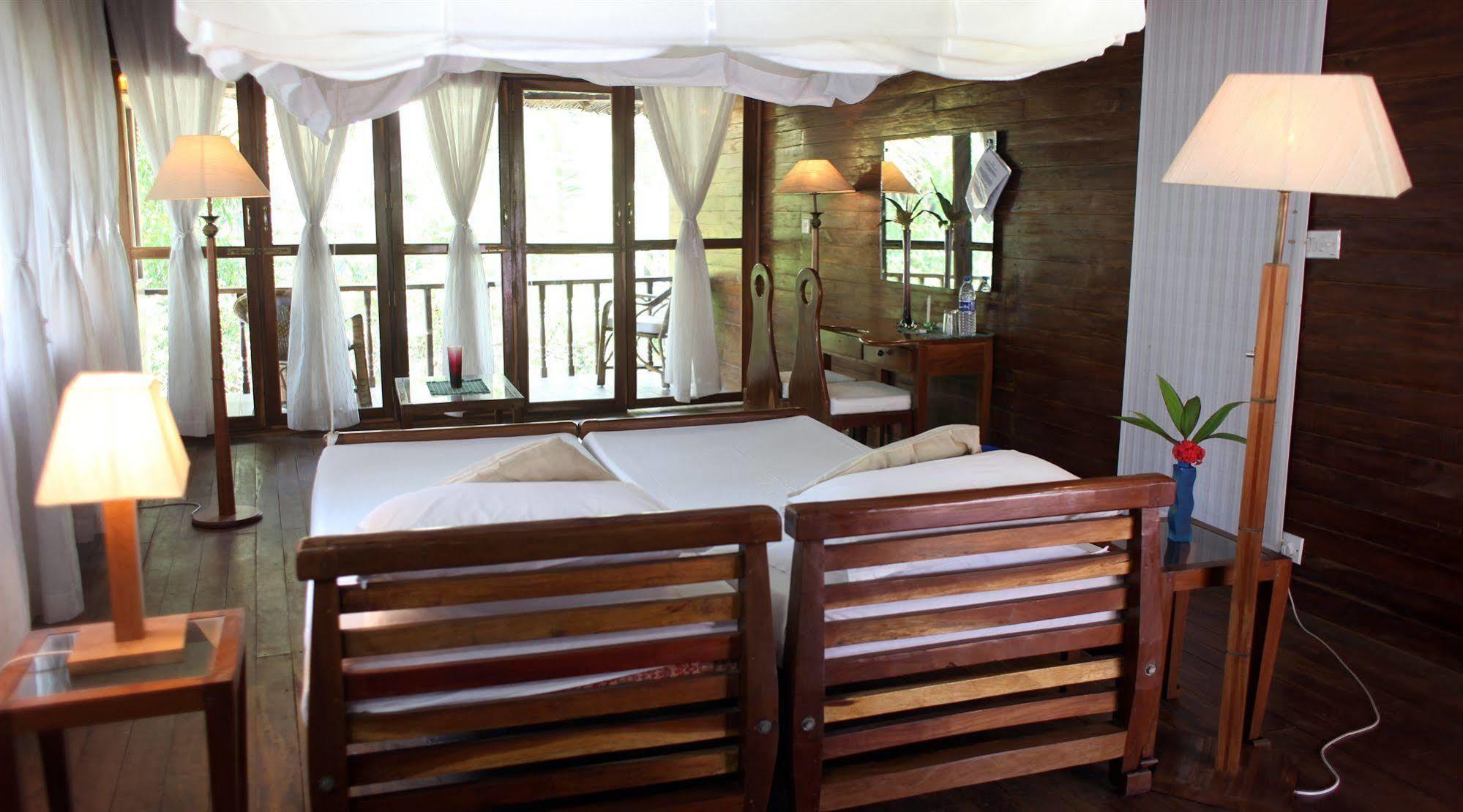 The Oceano Hotel Varkala Exterior photo